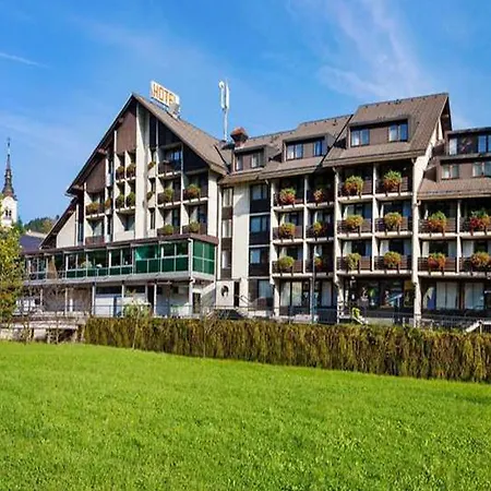 Hotel Cerkno Церкно