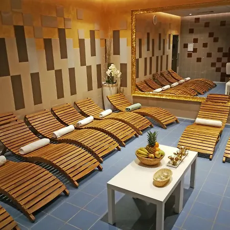 Отель Hotel Cerkno 3*