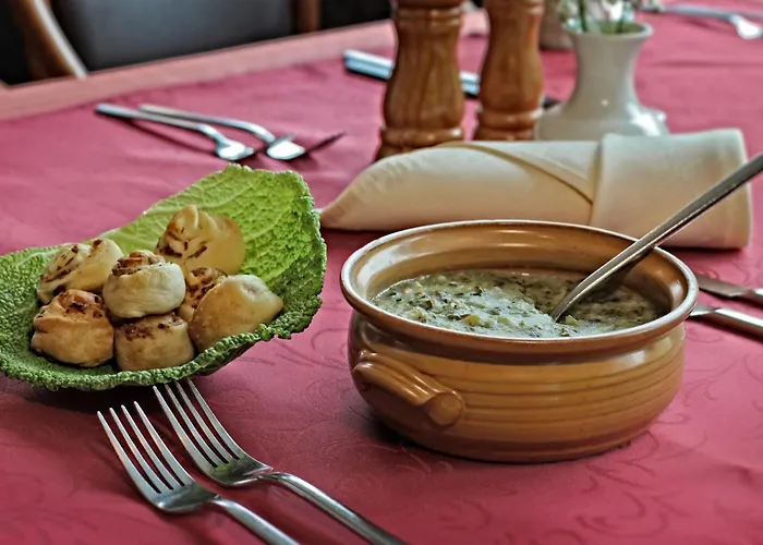 ホテル チェルクノ 3*